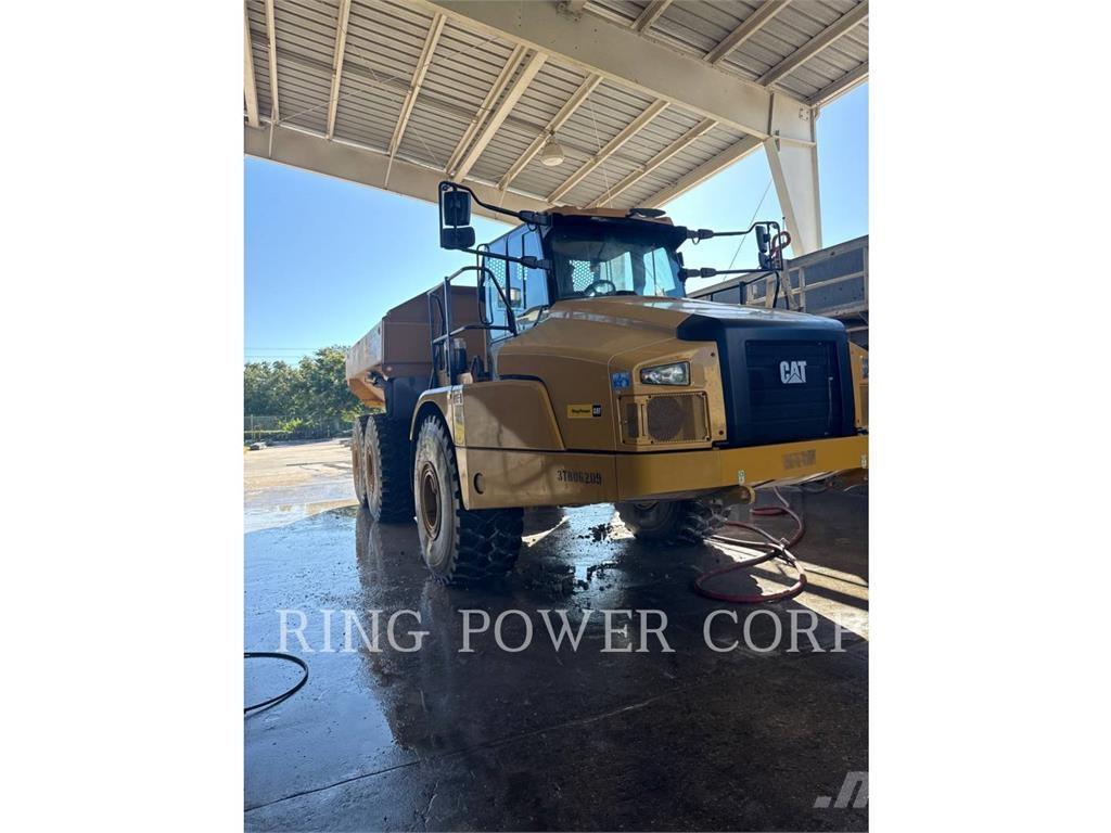 CAT 740WW タンカートラック