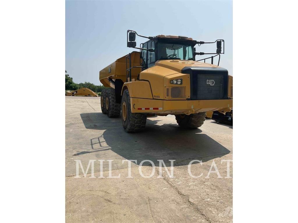 CAT 745 アーティキュレート式ダンプトラック