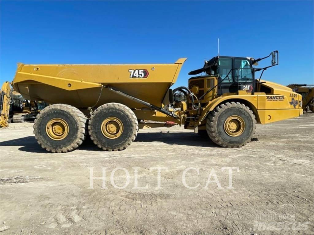 CAT 745 アーティキュレート式ダンプトラック