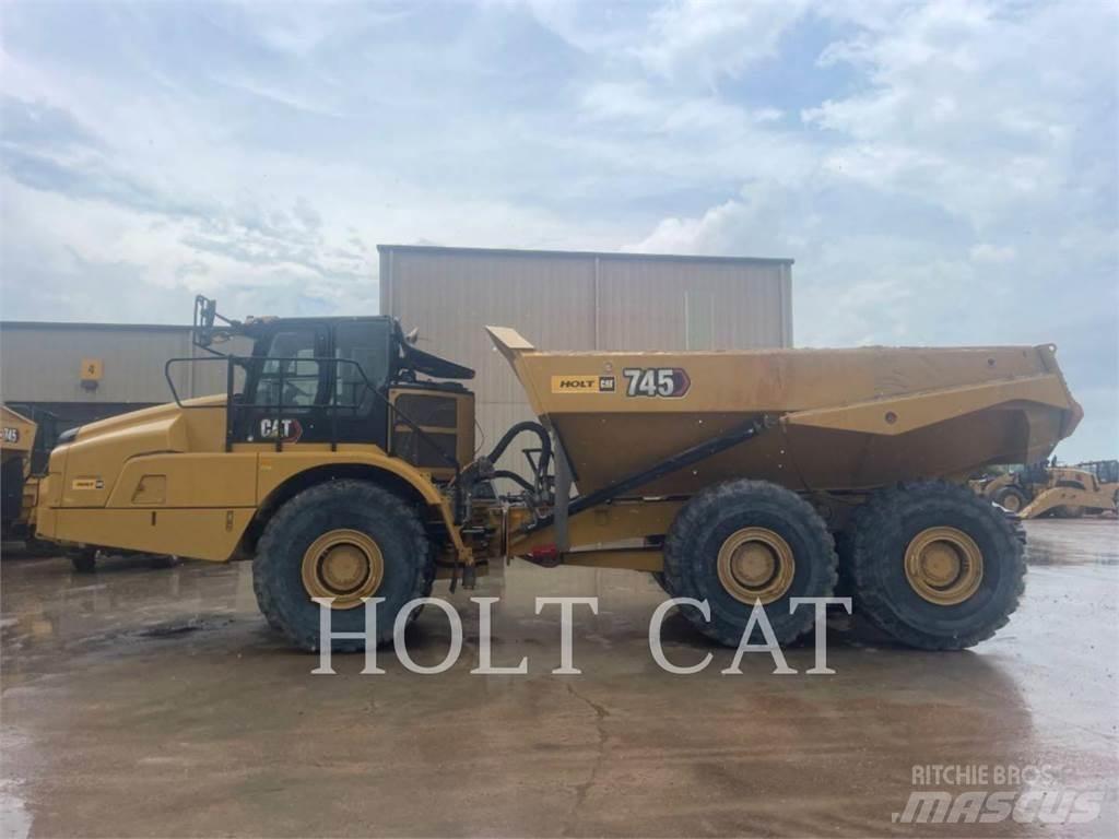 CAT 745 アーティキュレート式ダンプトラック