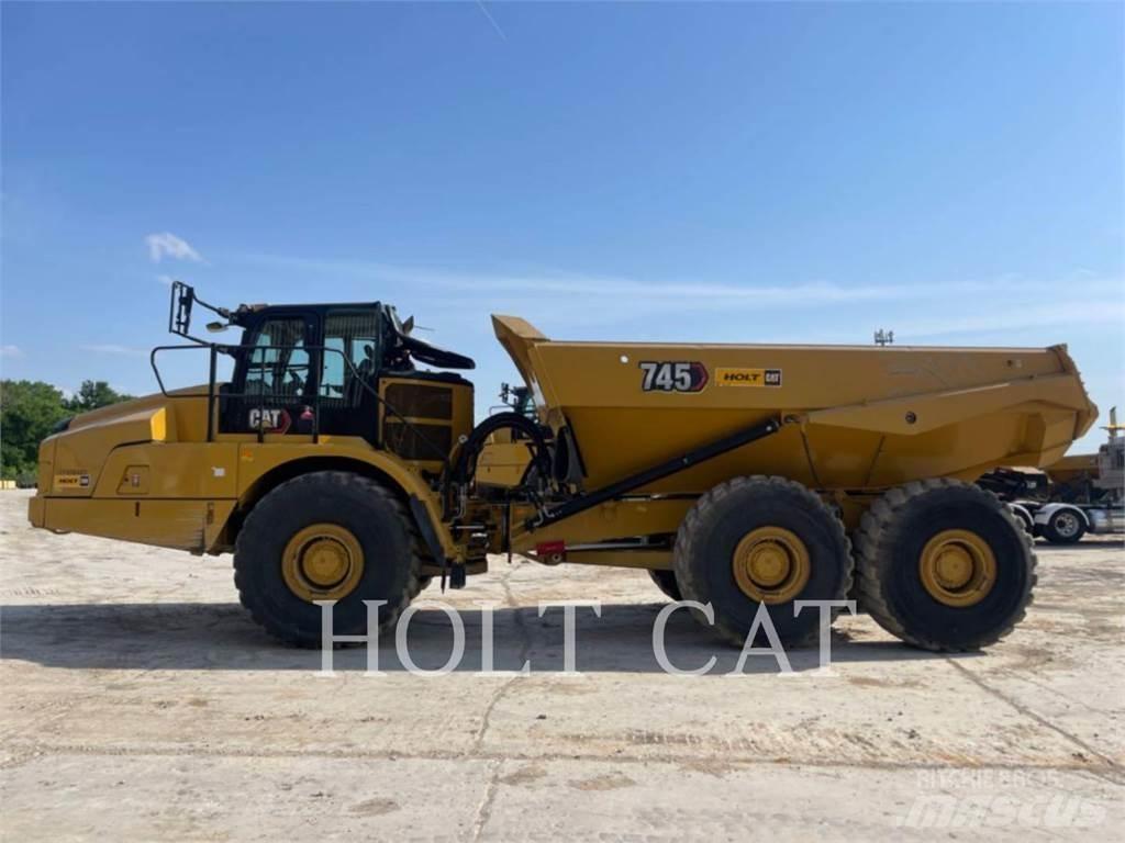 CAT 745 アーティキュレート式ダンプトラック