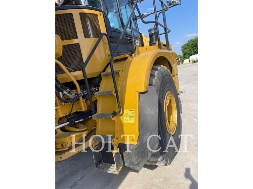 CAT 745 アーティキュレート式ダンプトラック