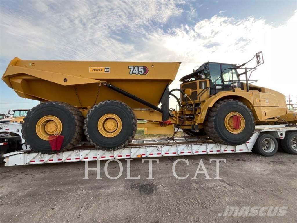 CAT 745 アーティキュレート式ダンプトラック