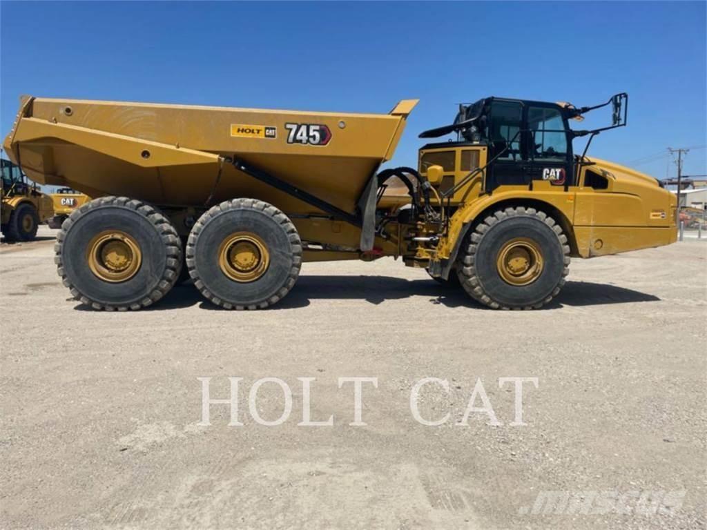 CAT 745 アーティキュレート式ダンプトラック