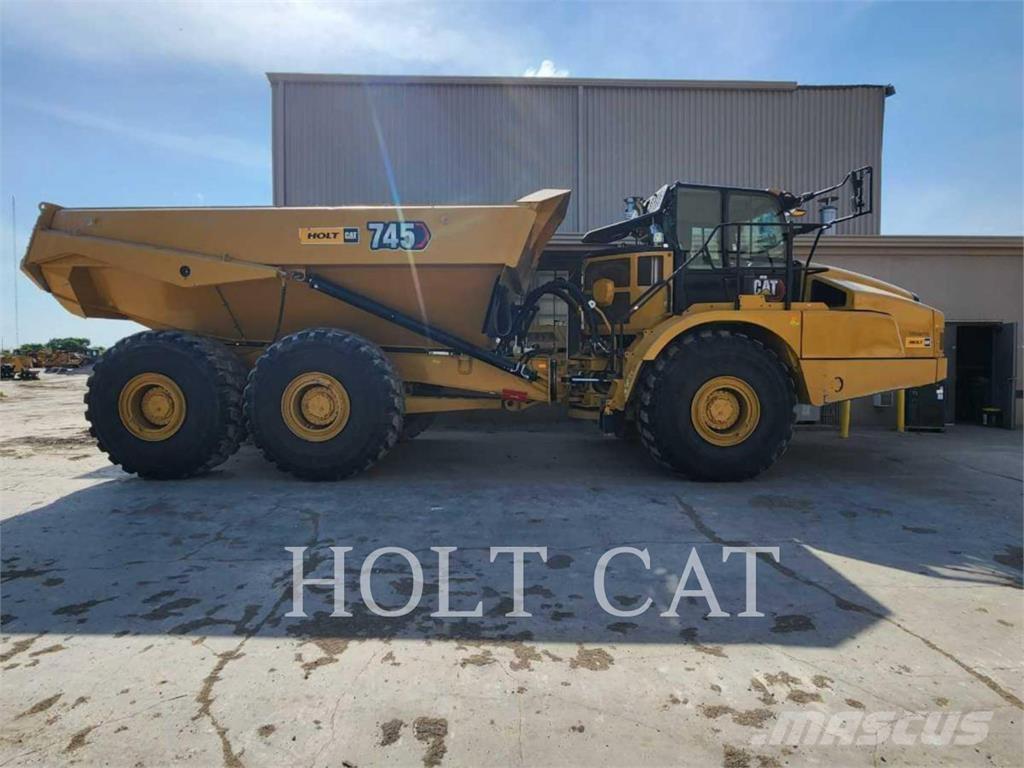 CAT 745 アーティキュレート式ダンプトラック