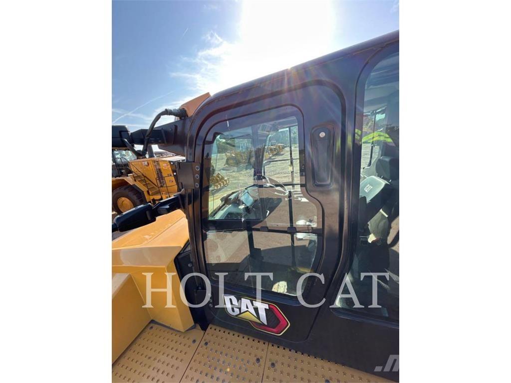 CAT 745 アーティキュレート式ダンプトラック