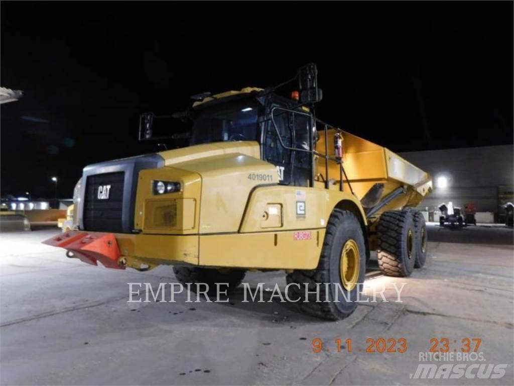 CAT 745-04 アーティキュレート式ダンプトラック