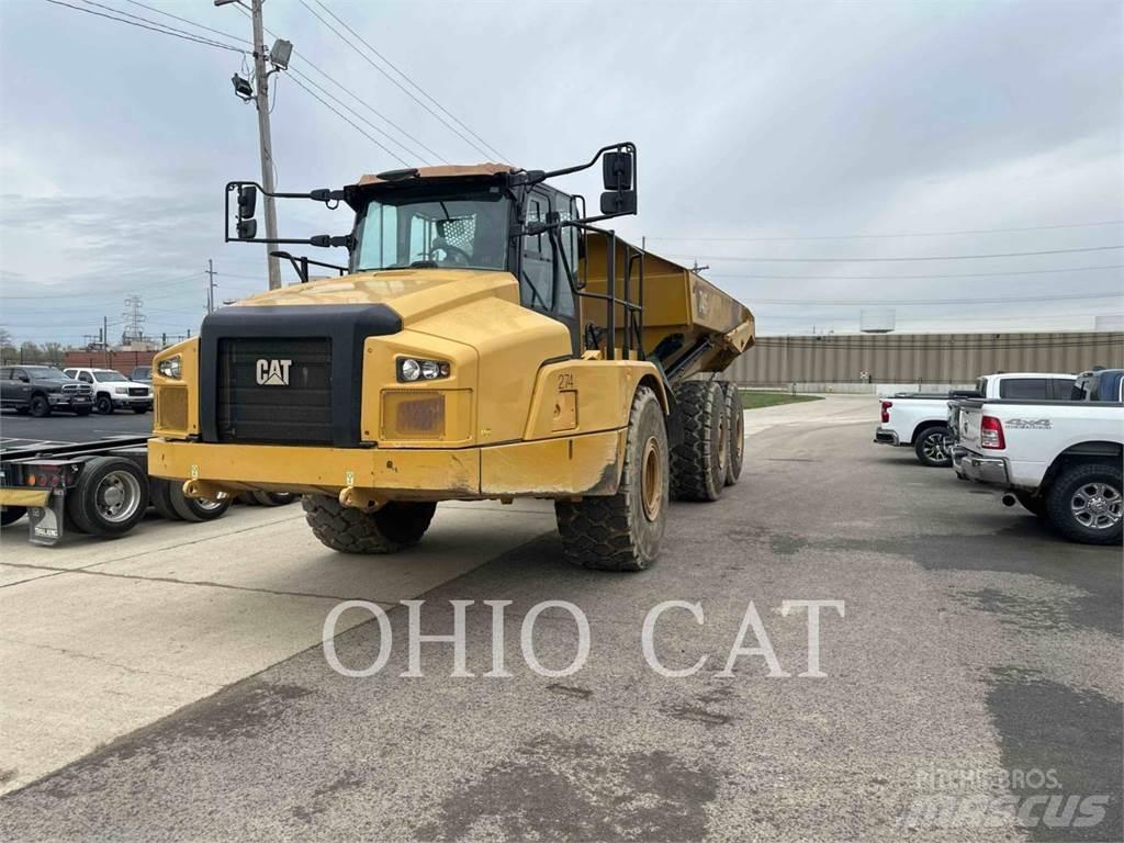 CAT 745-04 アーティキュレート式ダンプトラック