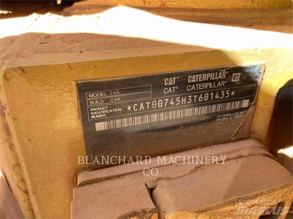 CAT 745-04 アーティキュレート式ダンプトラック