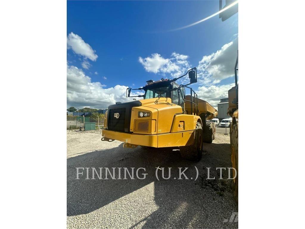CAT 745-04 アーティキュレート式ダンプトラック