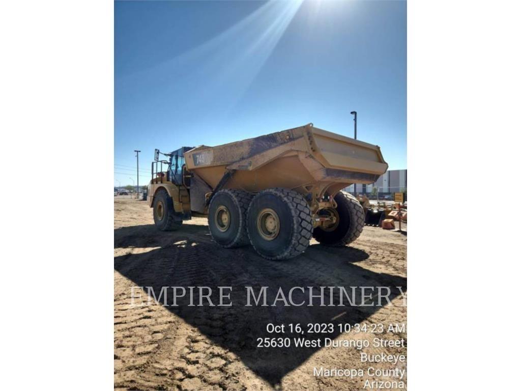 CAT 745-04 アーティキュレート式ダンプトラック
