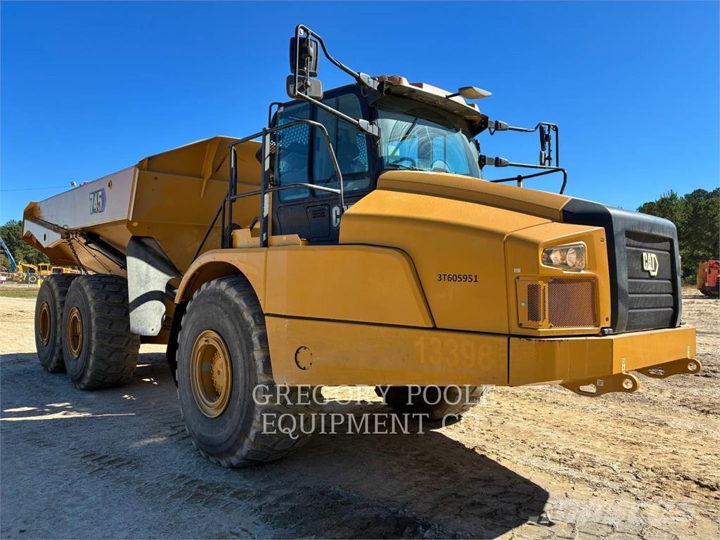 CAT 745-04 アーティキュレート式ダンプトラック