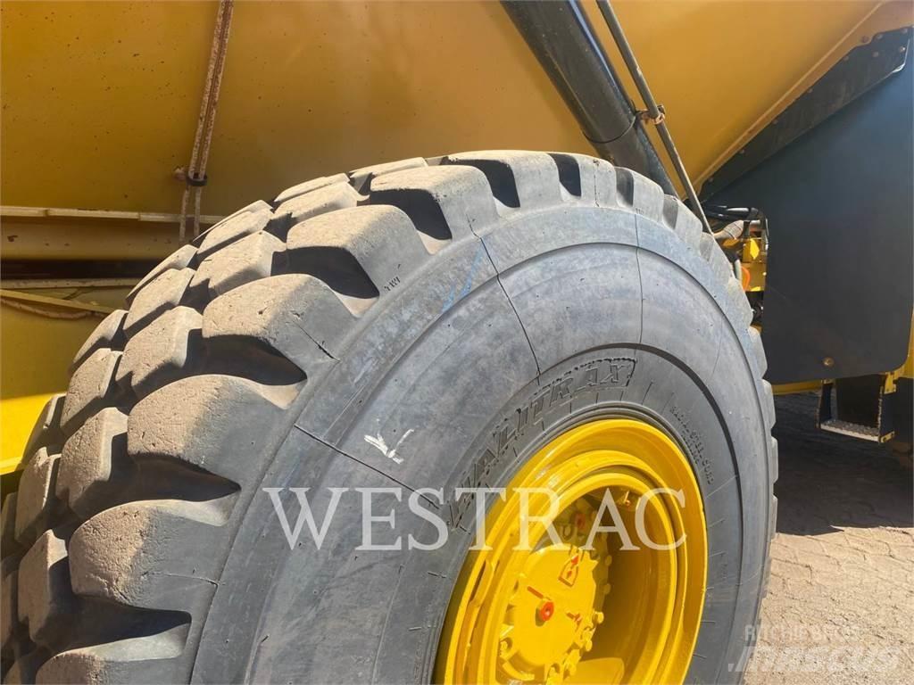 CAT 745-04LRC アーティキュレート式ダンプトラック