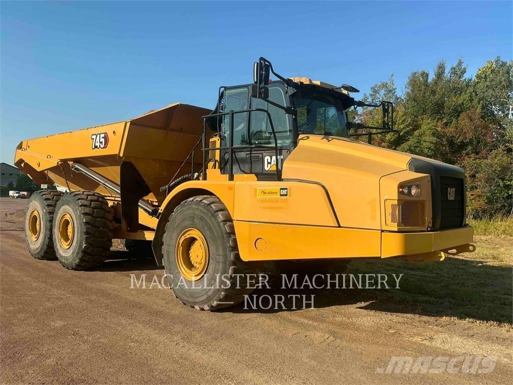 CAT 745 T アーティキュレート式ダンプトラック