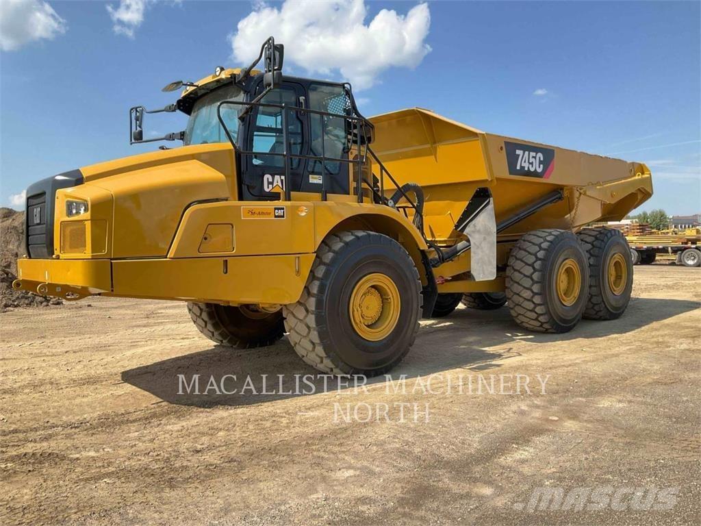CAT 745 T アーティキュレート式ダンプトラック