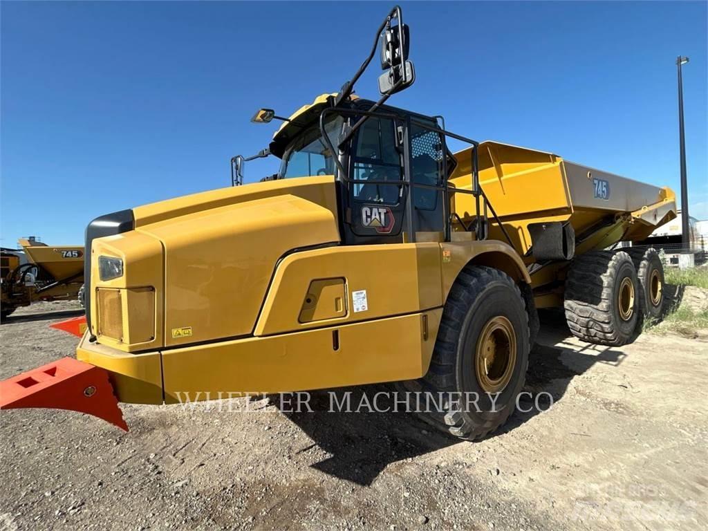 CAT 745 TG アーティキュレート式ダンプトラック