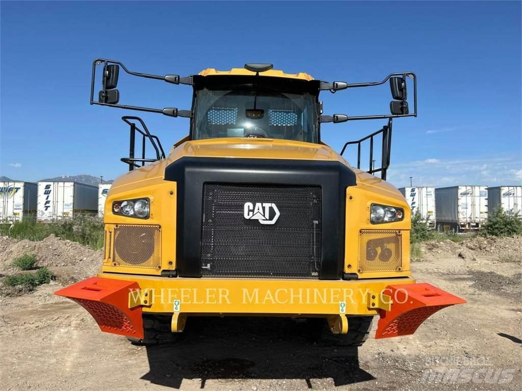 CAT 745 TG アーティキュレート式ダンプトラック