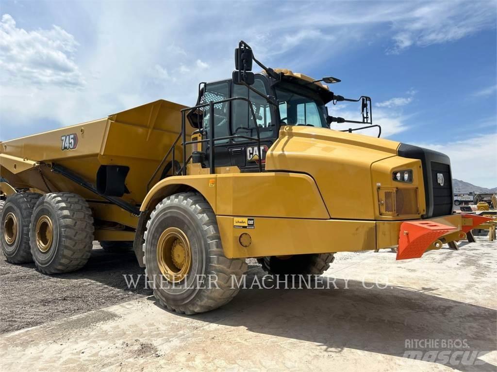 CAT 745 TG アーティキュレート式ダンプトラック