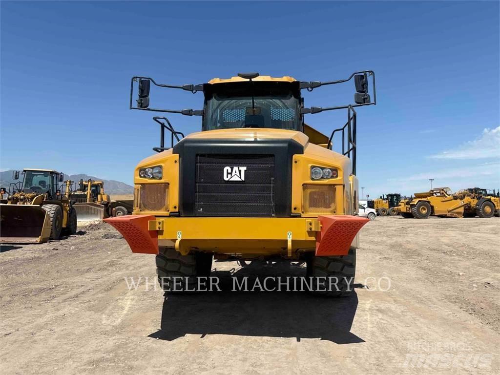 CAT 745 TG アーティキュレート式ダンプトラック