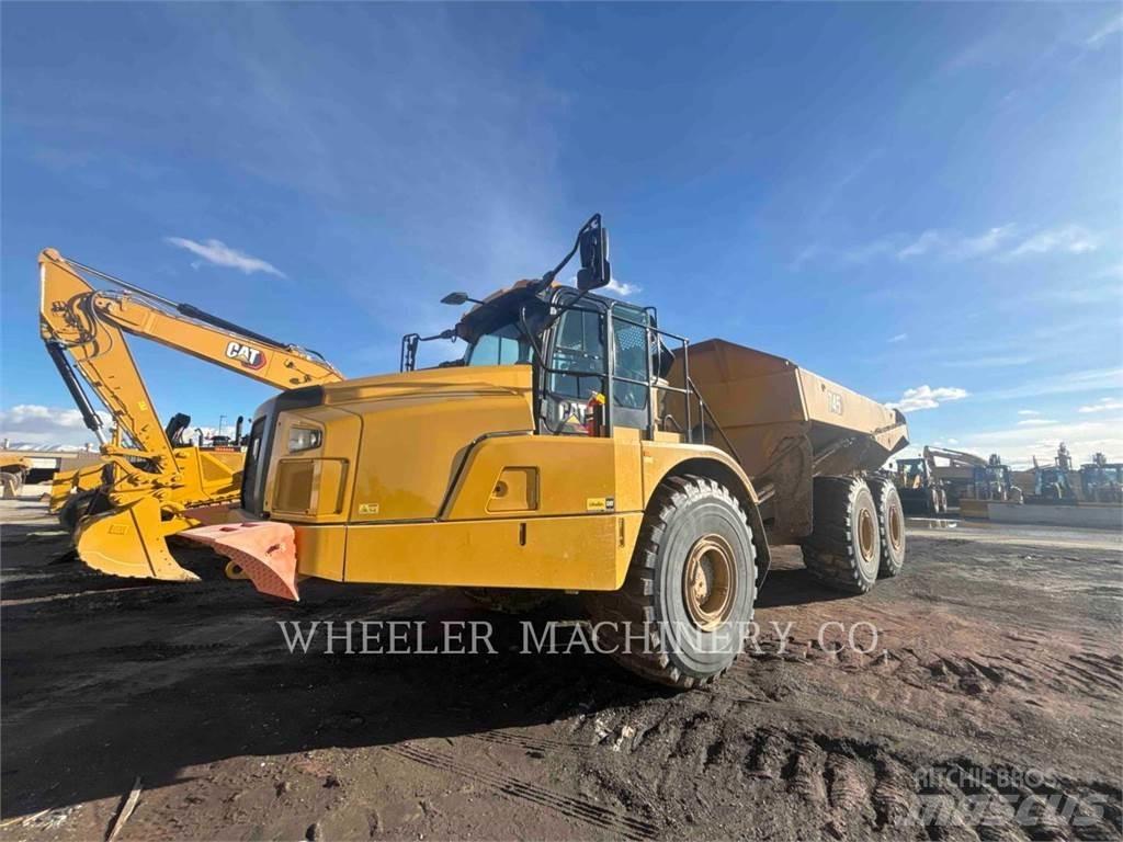 CAT 745 TG アーティキュレート式ダンプトラック