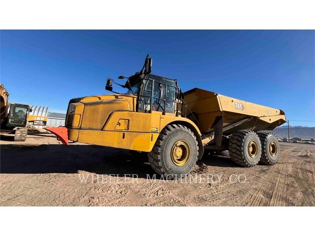 CAT 745 TG アーティキュレート式ダンプトラック