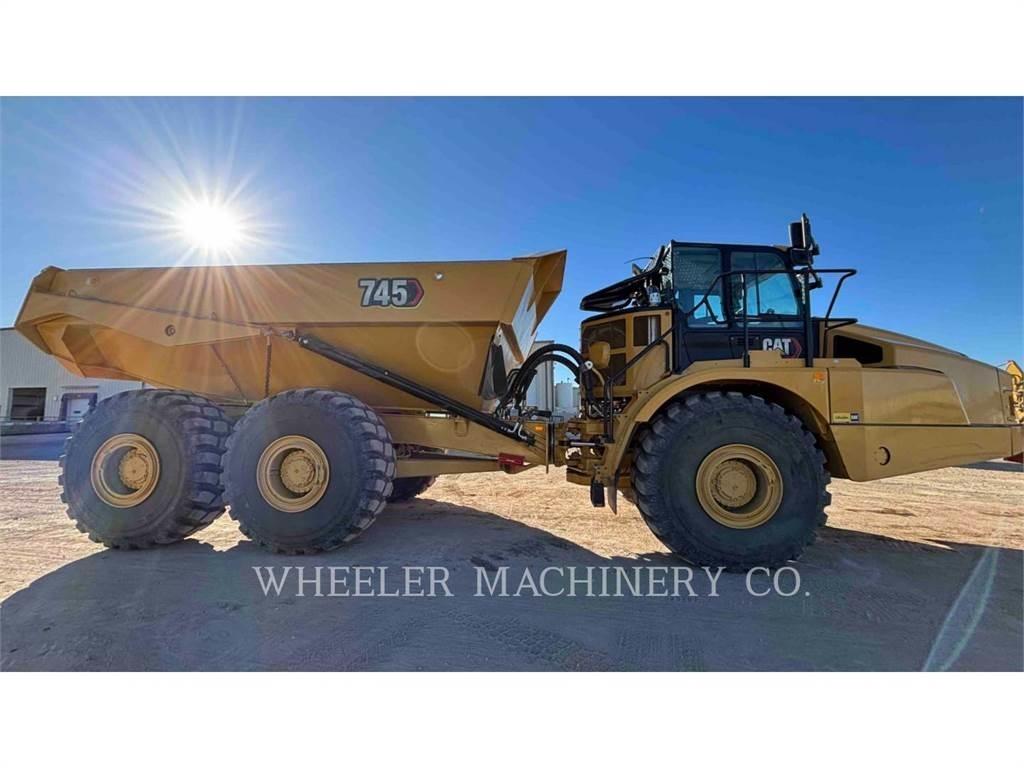CAT 745 TG アーティキュレート式ダンプトラック