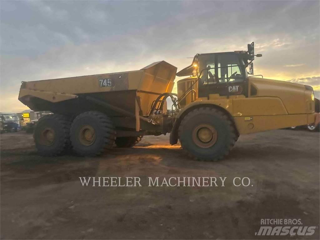 CAT 745 TG アーティキュレート式ダンプトラック
