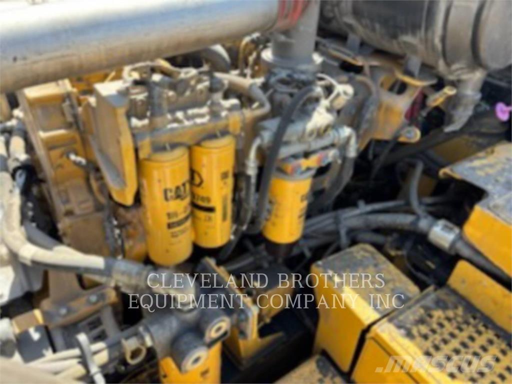 CAT 745 WW 給水車