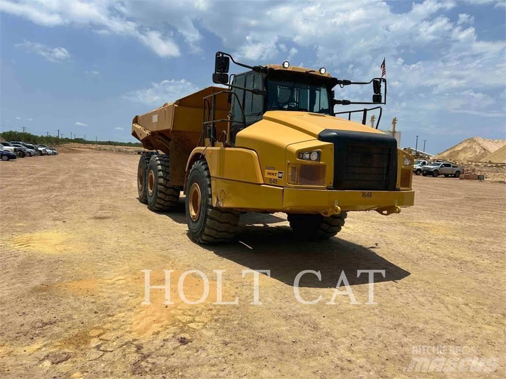 CAT 74504 アーティキュレート式ダンプトラック