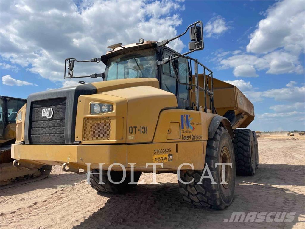CAT 74504 アーティキュレート式ダンプトラック