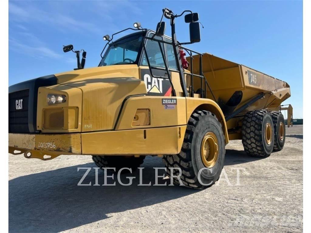 CAT 745C アーティキュレート式ダンプトラック