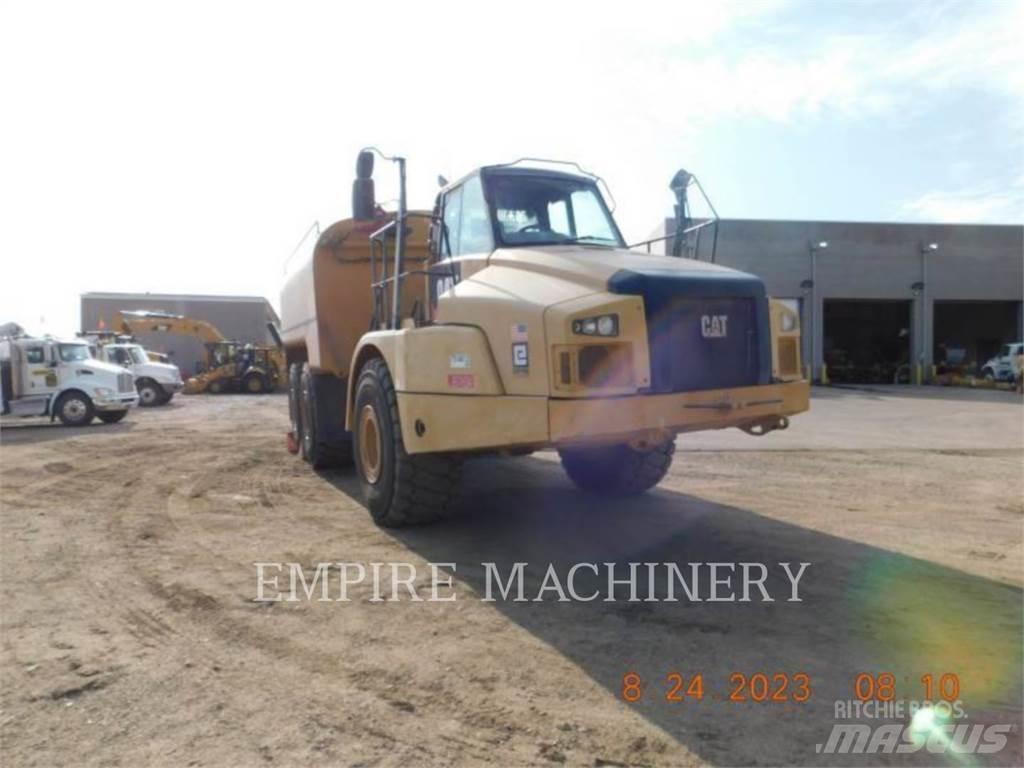 CAT 745C WT 給水車