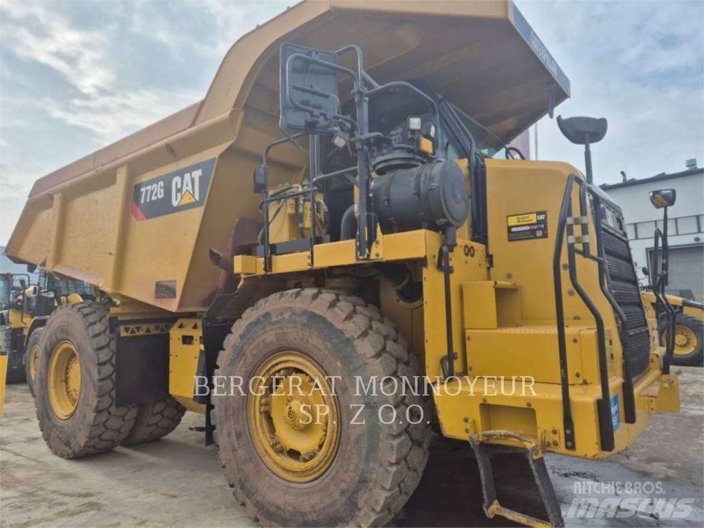 CAT 772G アーティキュレート式ダンプトラック