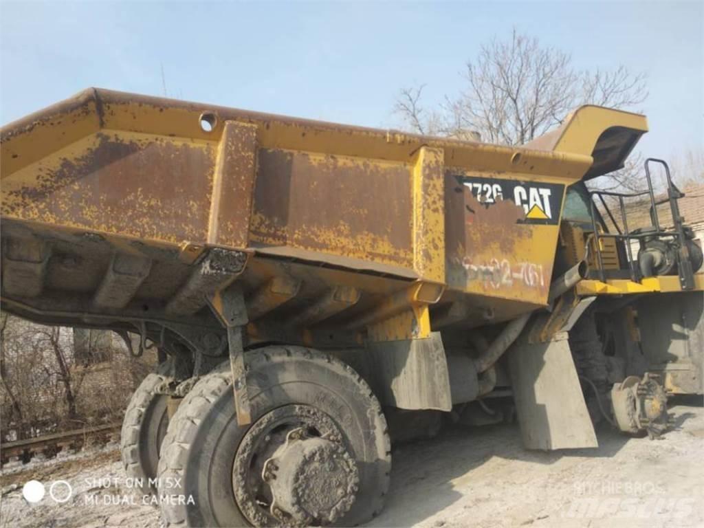 CAT 772GLRC アーティキュレート式ダンプトラック