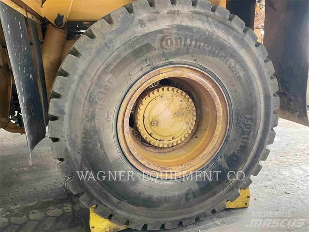 CAT 773F WT 給水車