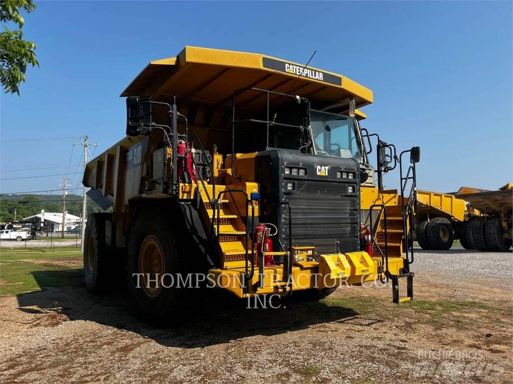 CAT 773G アーティキュレート式ダンプトラック