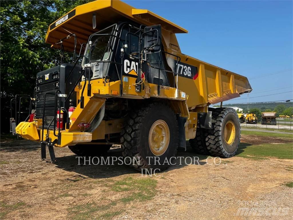 CAT 773G アーティキュレート式ダンプトラック