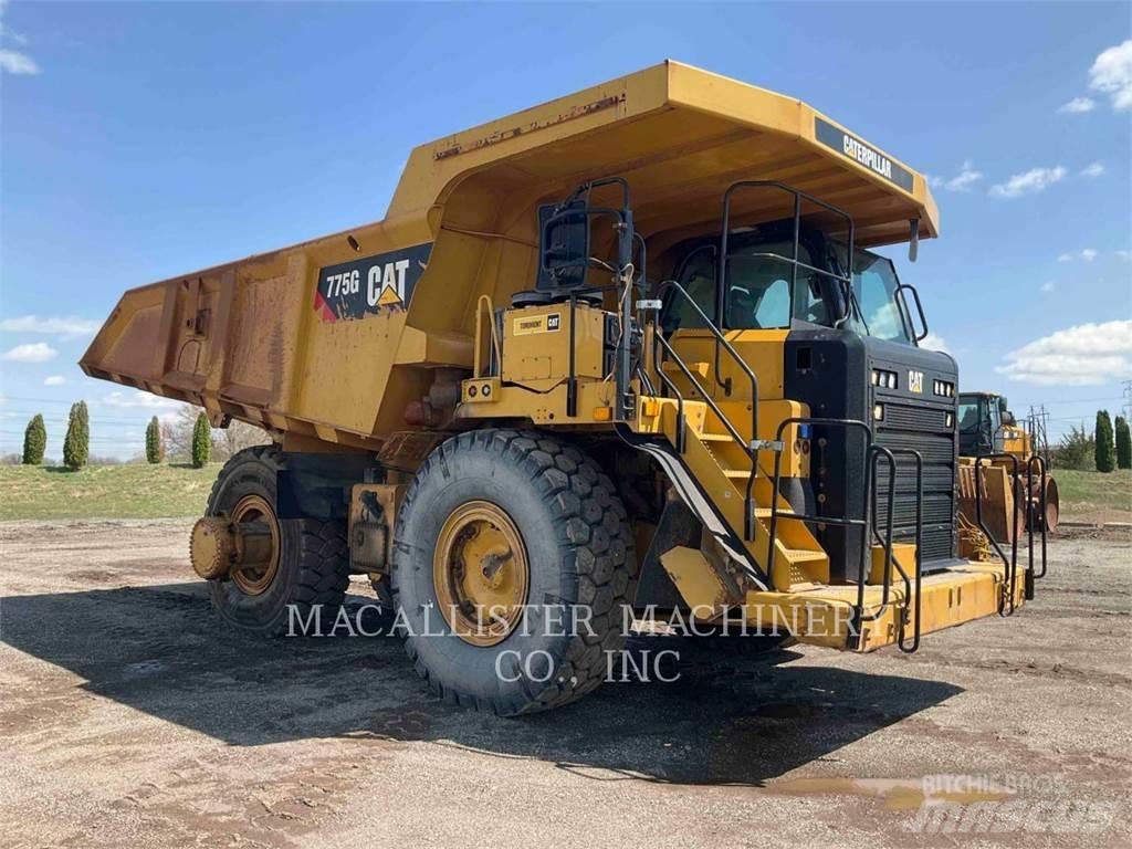 CAT 775G アーティキュレート式ダンプトラック