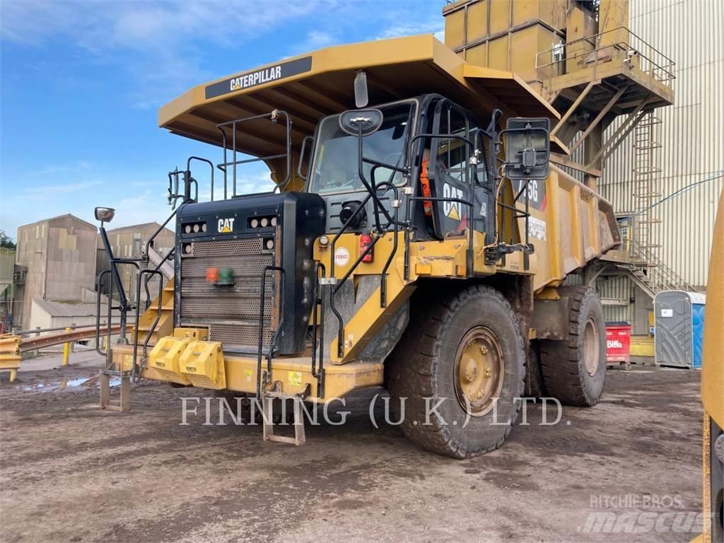 CAT 775G アーティキュレート式ダンプトラック