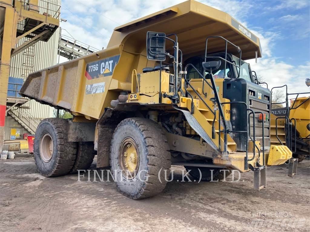 CAT 775G アーティキュレート式ダンプトラック