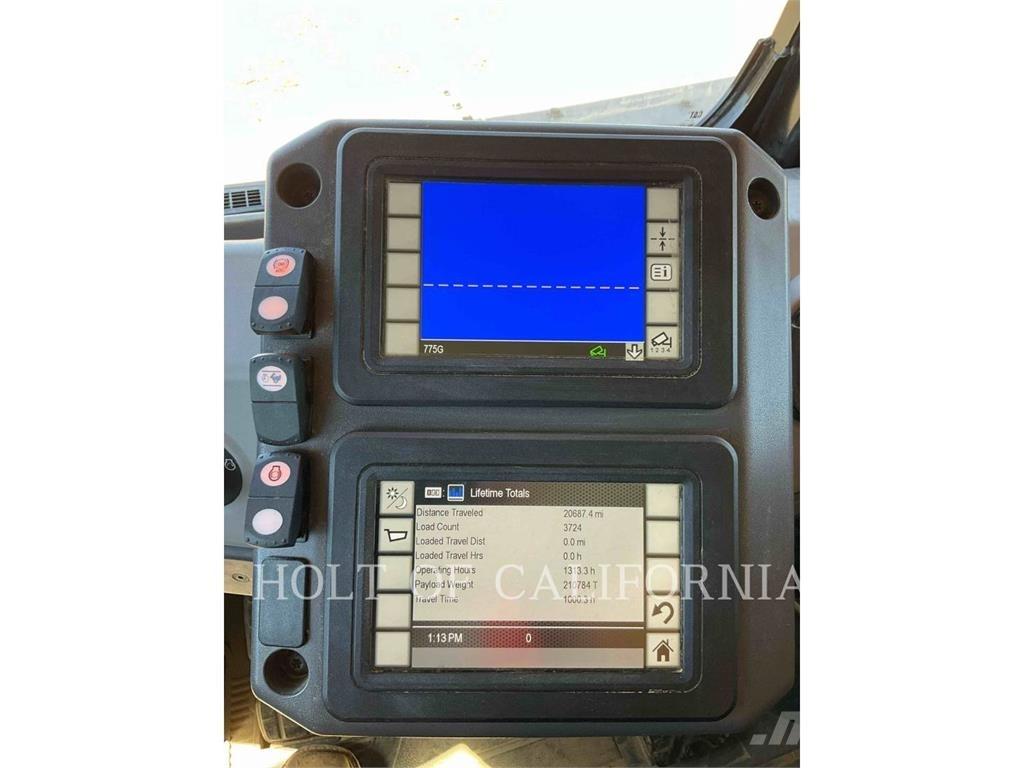 CAT 775G アーティキュレート式ダンプトラック