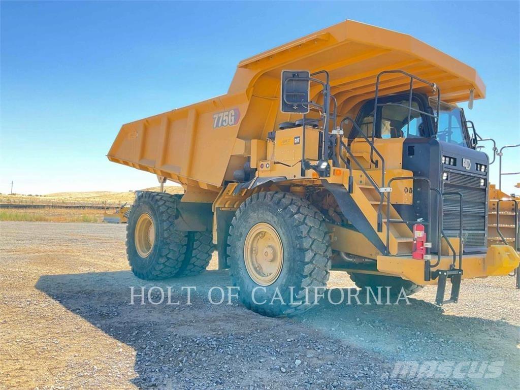 CAT 775G アーティキュレート式ダンプトラック