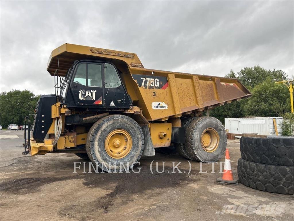 CAT 775G アーティキュレート式ダンプトラック