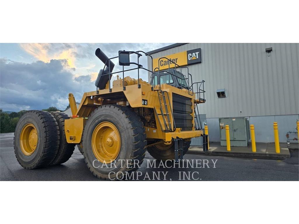 CAT 777 D アーティキュレート式ダンプトラック