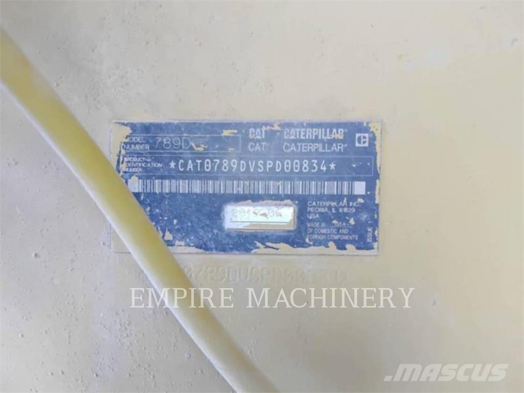 CAT 789D アーティキュレート式ダンプトラック