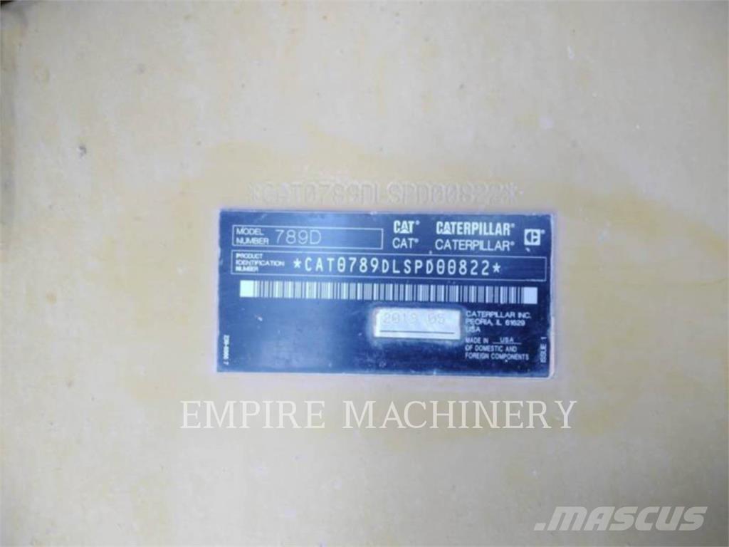 CAT 789D アーティキュレート式ダンプトラック