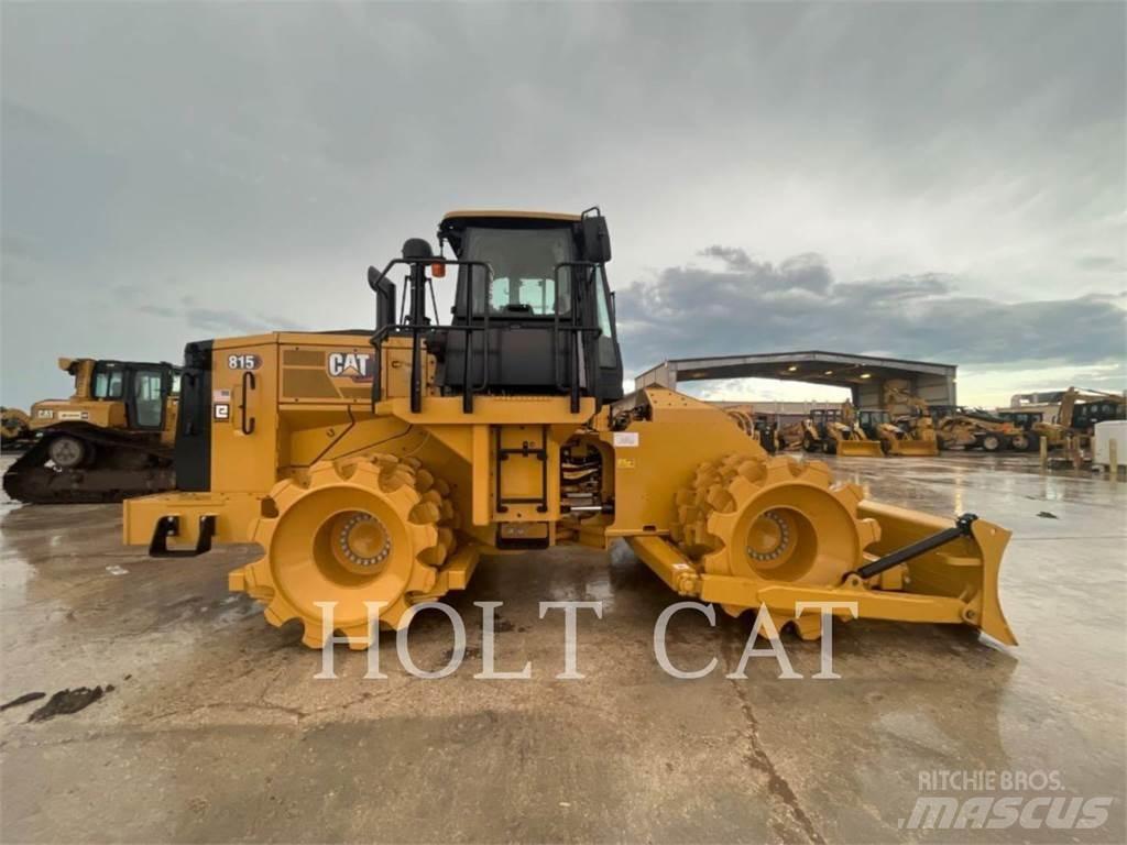 CAT 815 ソイルコンパクター