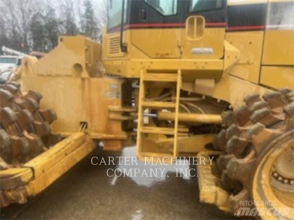 CAT 815F タイヤ式ブルドーザ