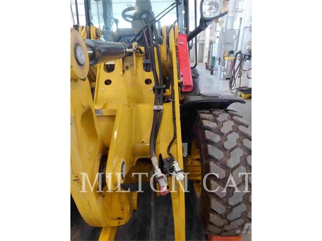 CAT 906 ホイールローダー・タイヤショベル