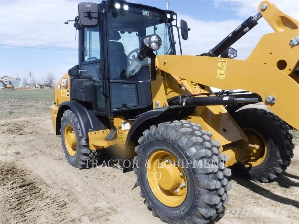 CAT 906 ホイールローダー・タイヤショベル